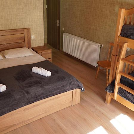 Archil&Nino Gigauri Guest House Kazbegi Exterior foto