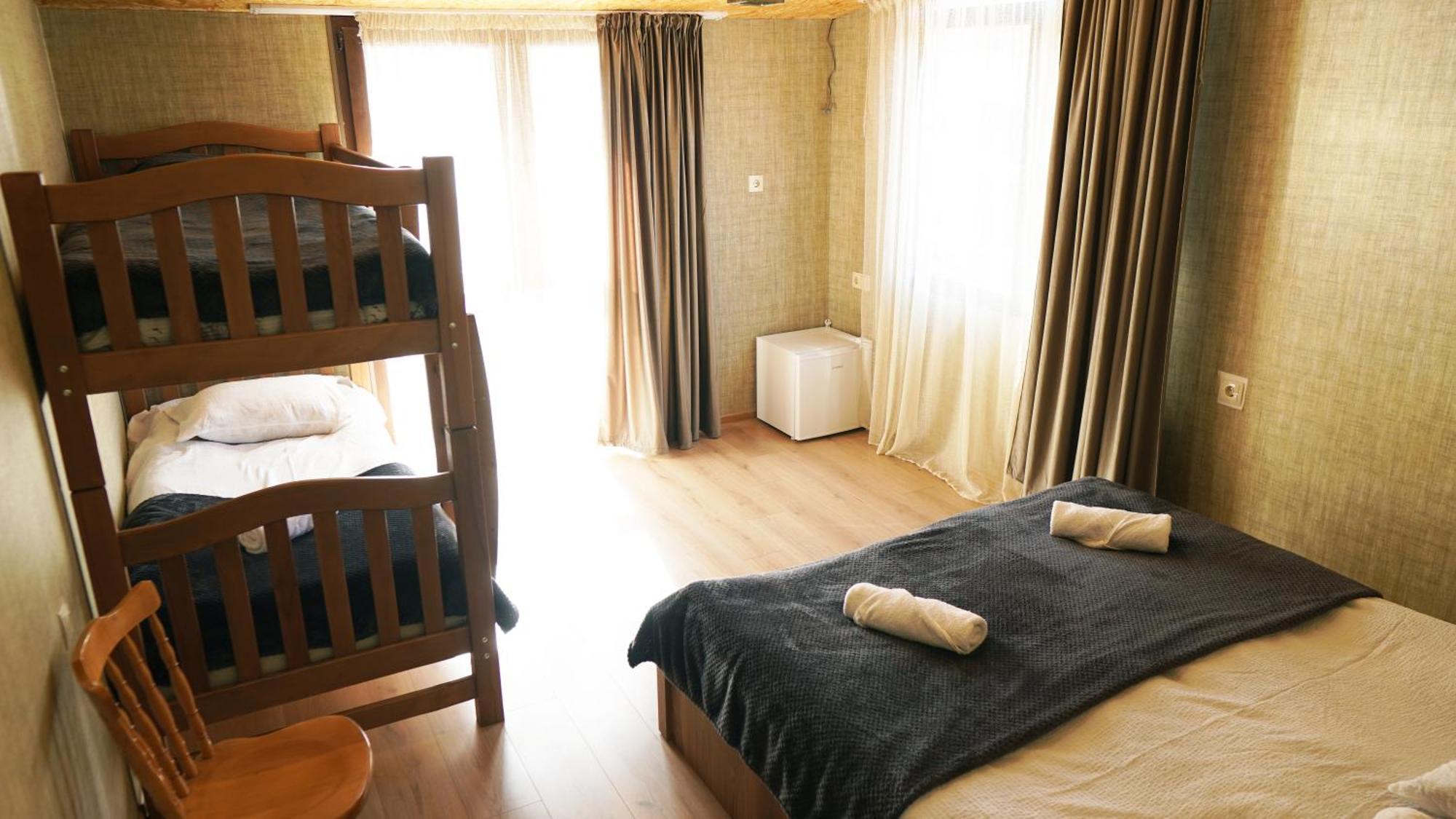 Archil&Nino Gigauri Guest House Kazbegi Exterior foto