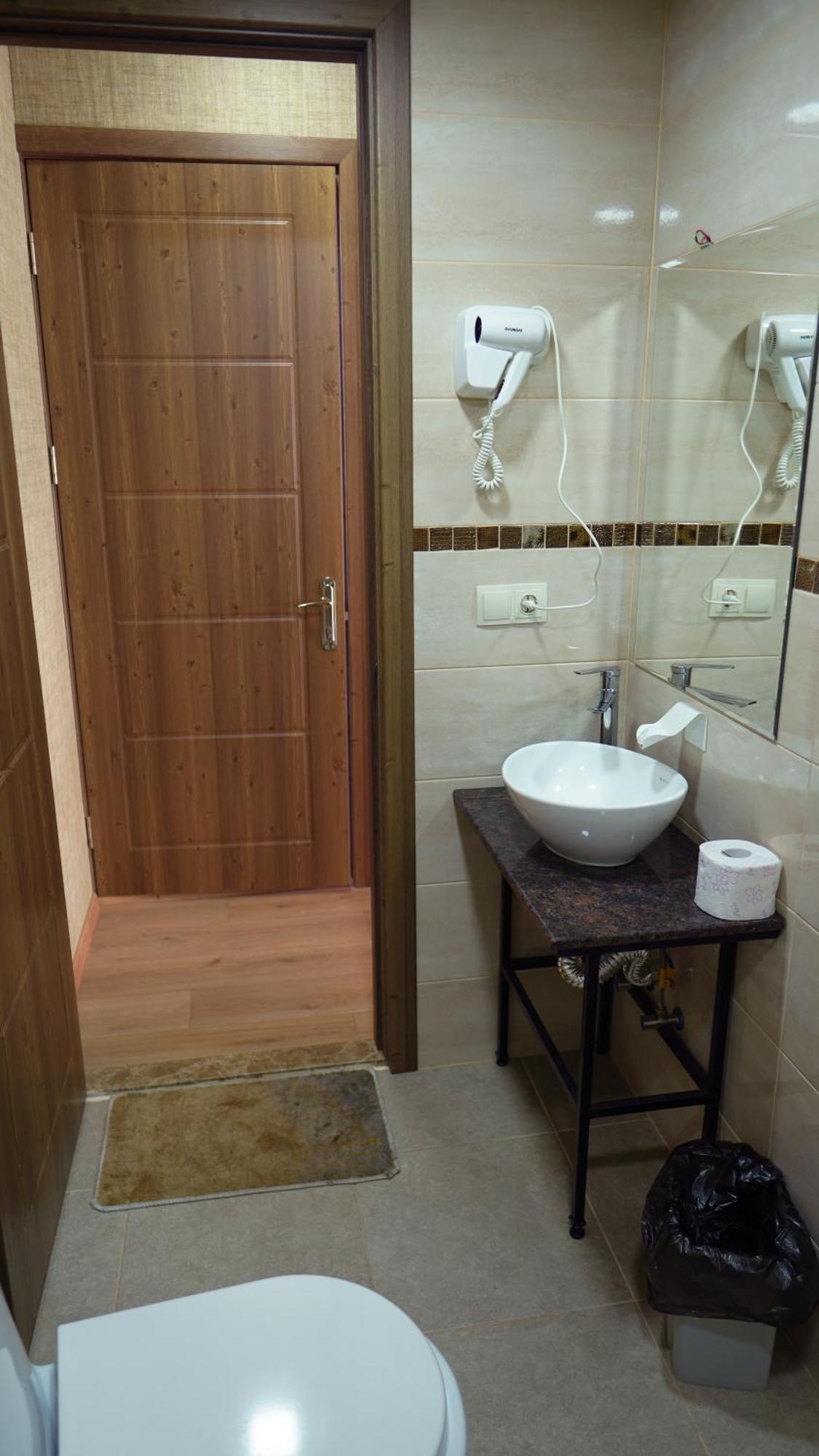 Archil&Nino Gigauri Guest House Kazbegi Exterior foto