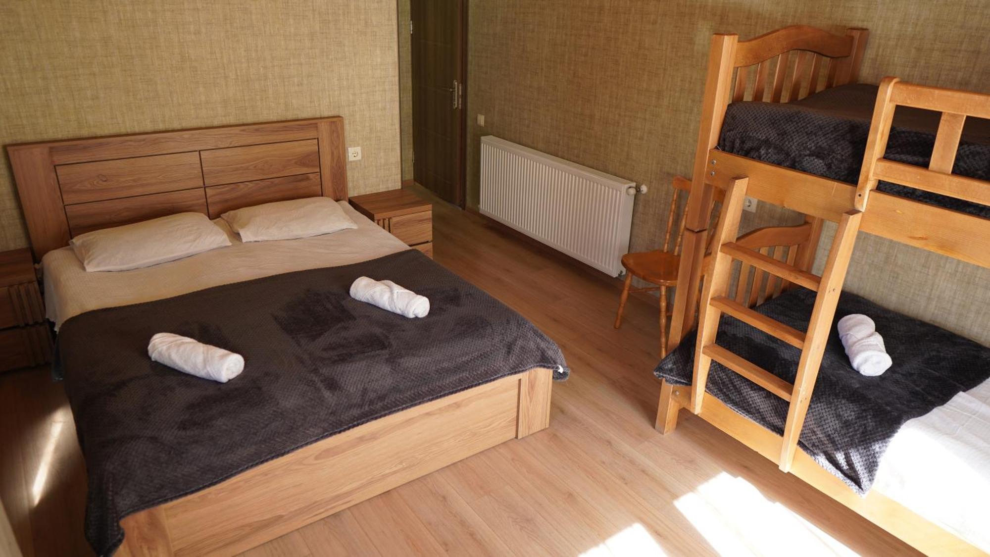 Archil&Nino Gigauri Guest House Kazbegi Exterior foto